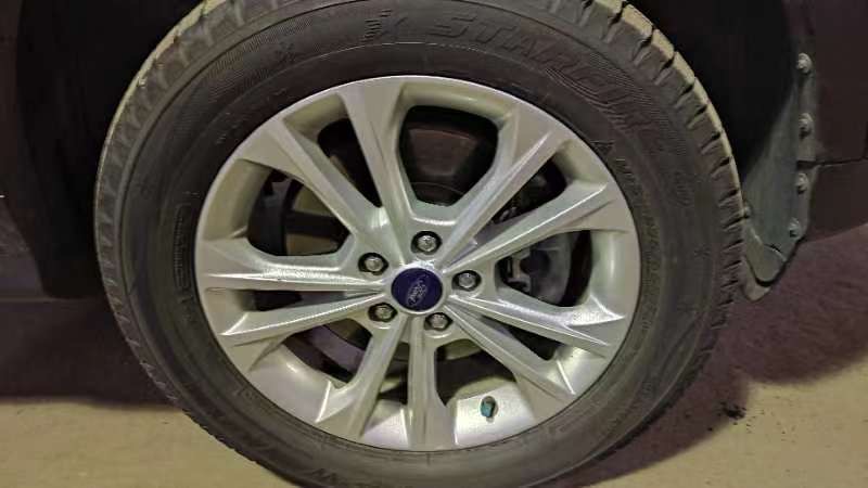 半价出starfire雪胎，235/55R17只用了三个月