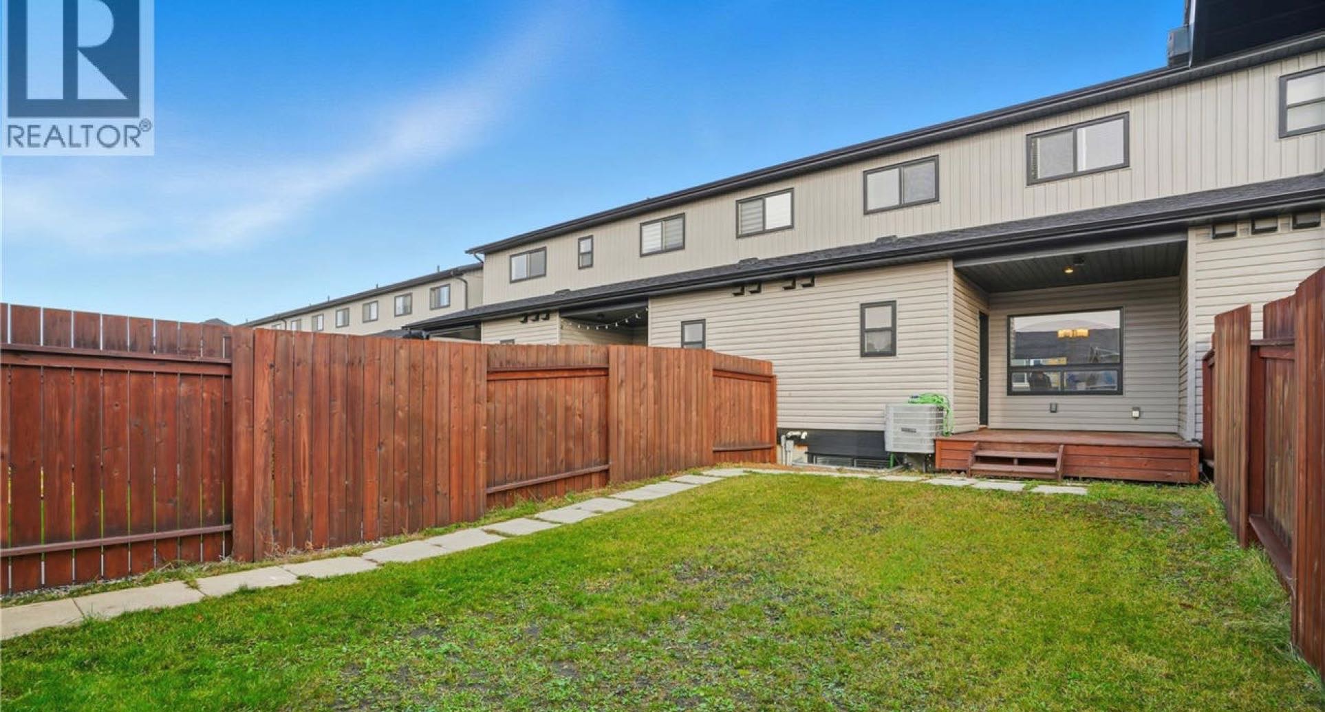 OPEN HOUSE开放参观时间：11月15日1:00-2:00 evergreen带车库院子4房4卫联排 - 6