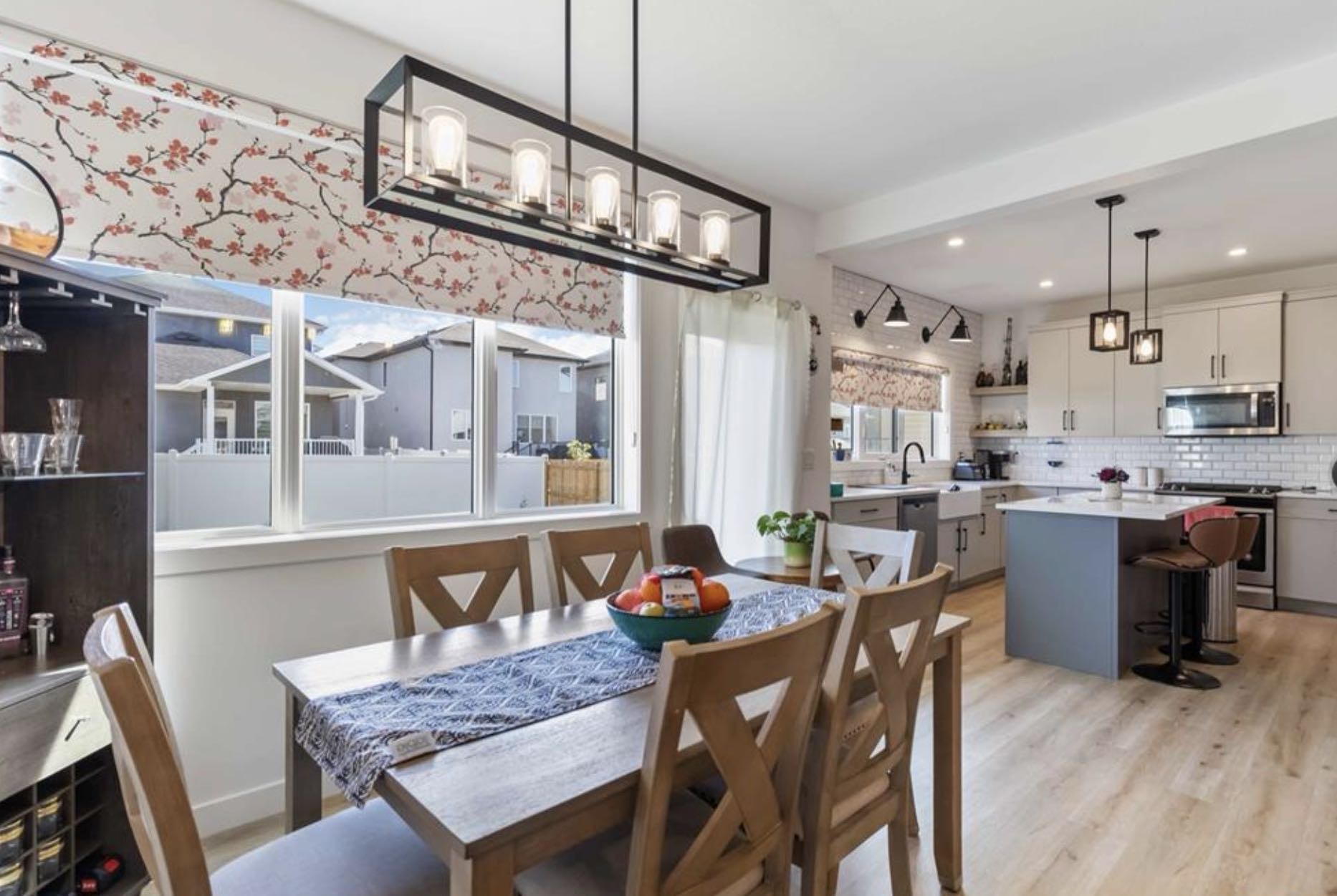 OPEN HOUSE开放参观时间：9月6日周六2:00-4:00PM 地点：148 Barrett STREET - 2