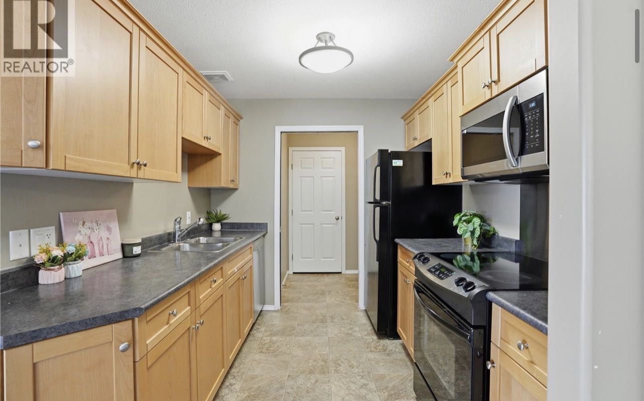 新挂牌！Willowgrove 转角实用两房townhouse/带车库＋多窗户采光 - 7