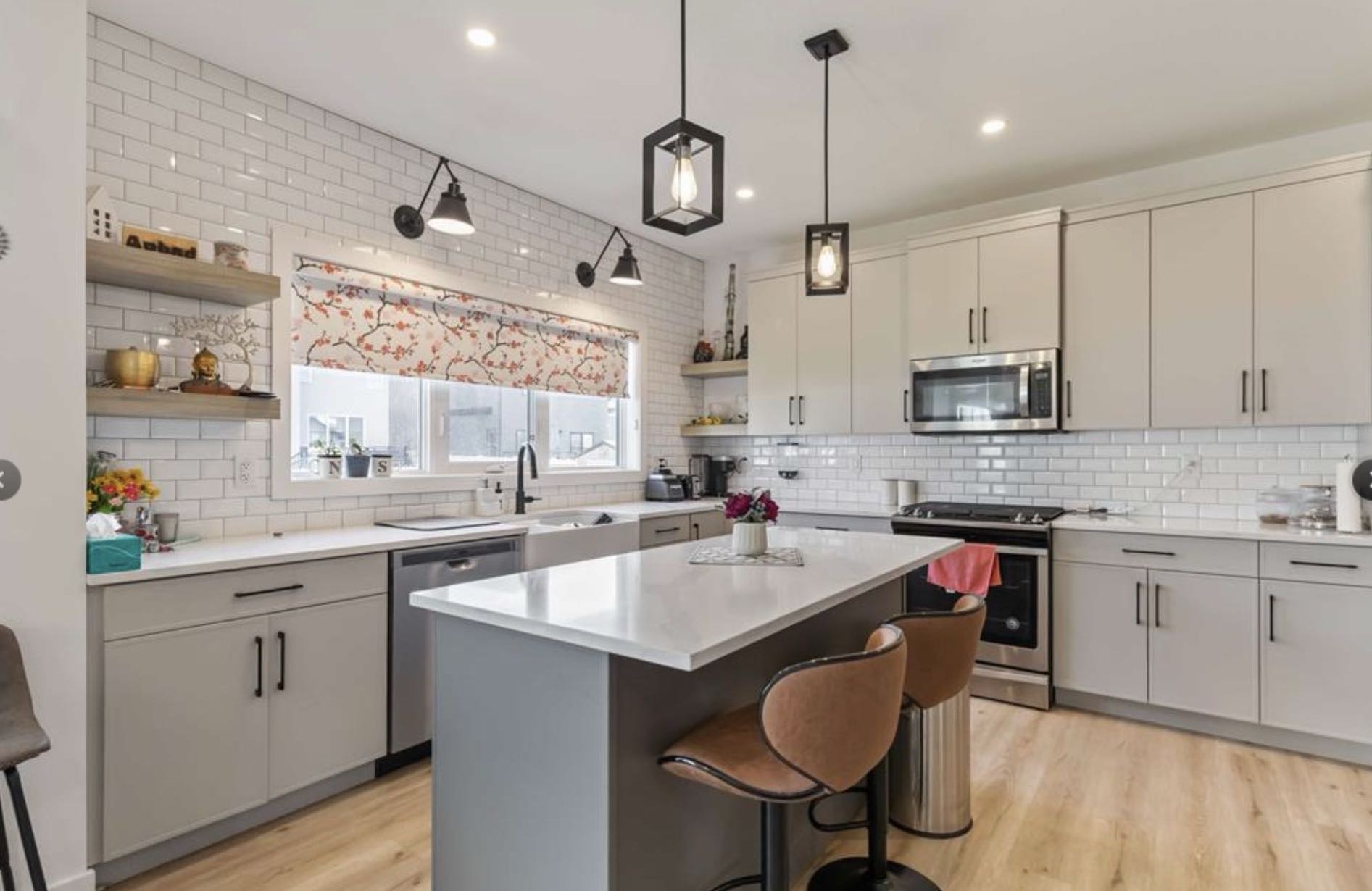 OPEN HOUSE开放参观时间：9月6日周六2:00-4:00PM 地点：148 Barrett STREET - 4