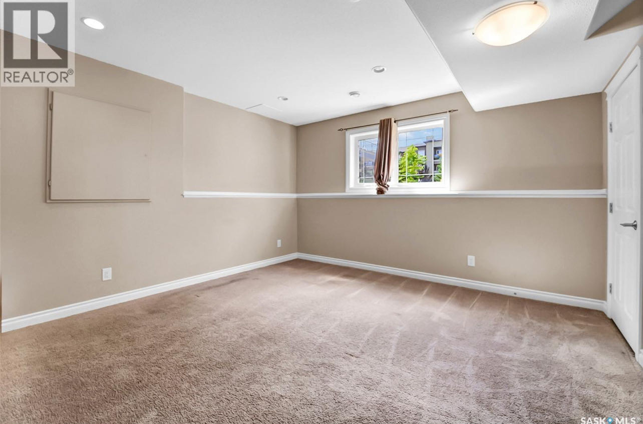 OPEN HOUSE开放参观时间：周日9月7日2:00-4:00PM 地址：401 212 Willis CRES - 7