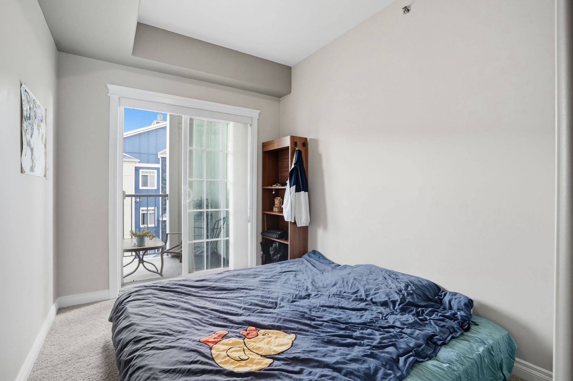 New listing  百年高中门口黄金地段 – 2卧2卫带电梯地下车库高档公寓出售 - 6