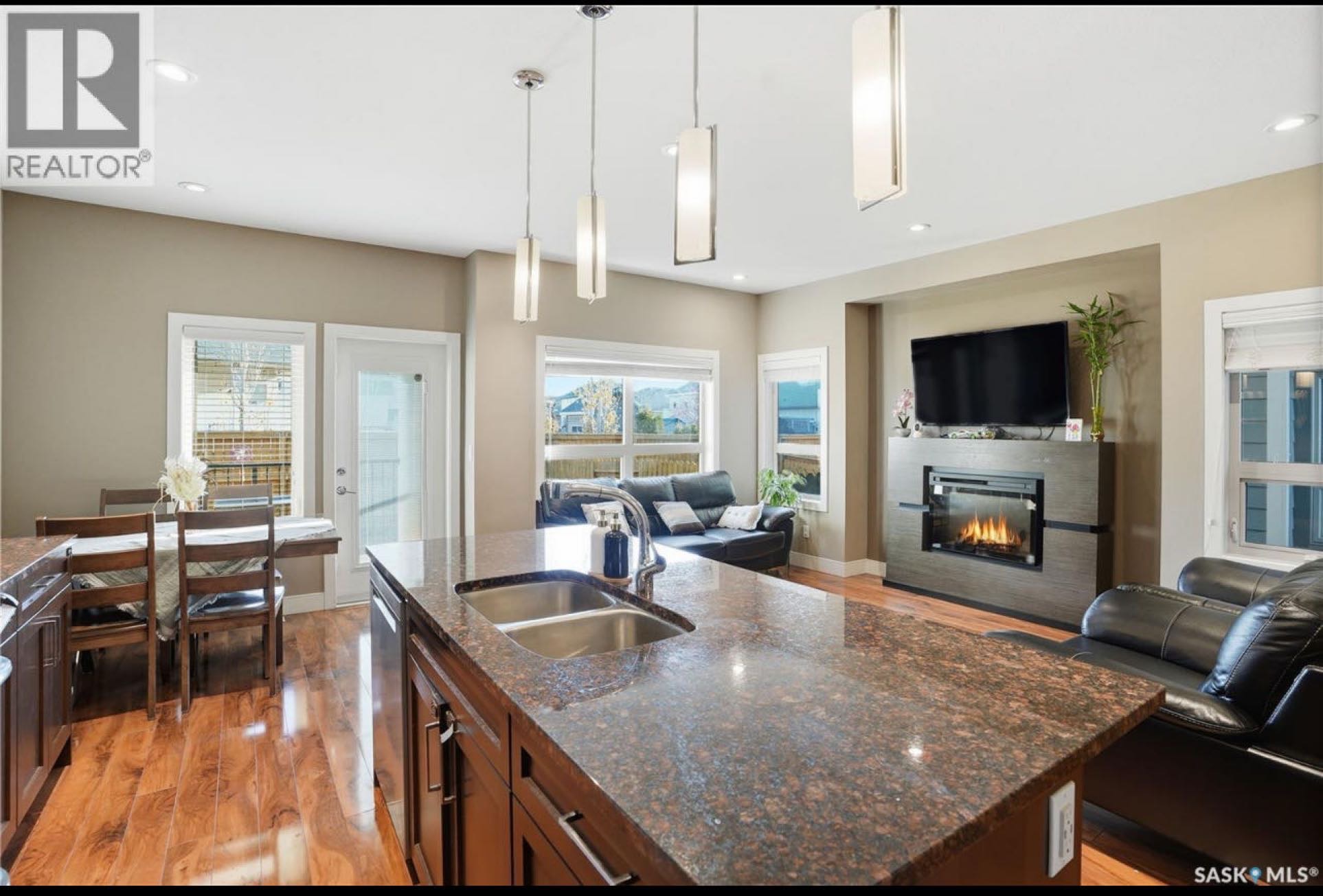 willowgrove封闭社区的边户联排别墅出售🏡 - 4