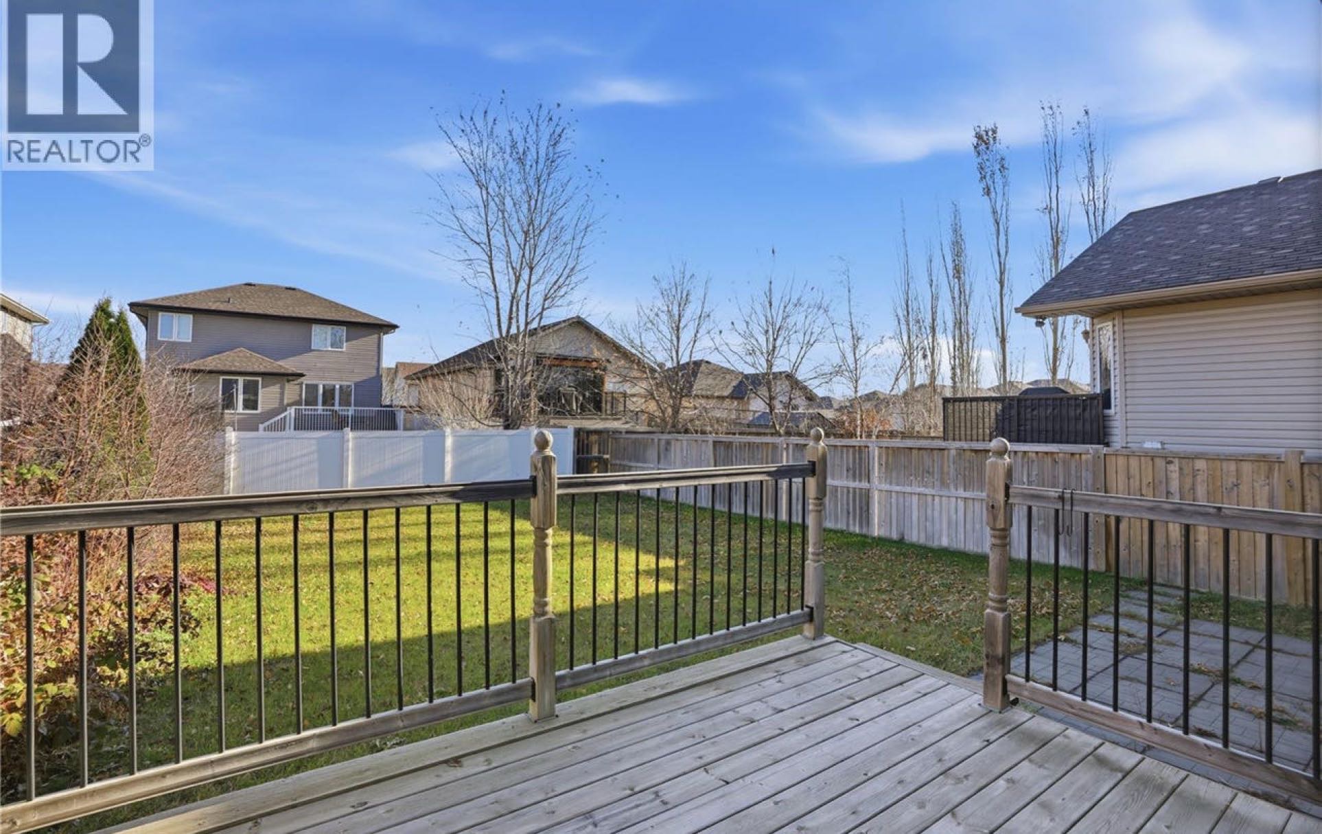 OPEN HOUSE开放参观 时间：周日 12月7日2:00-4:00 PM 地址：111 Dulmage Cres - 9