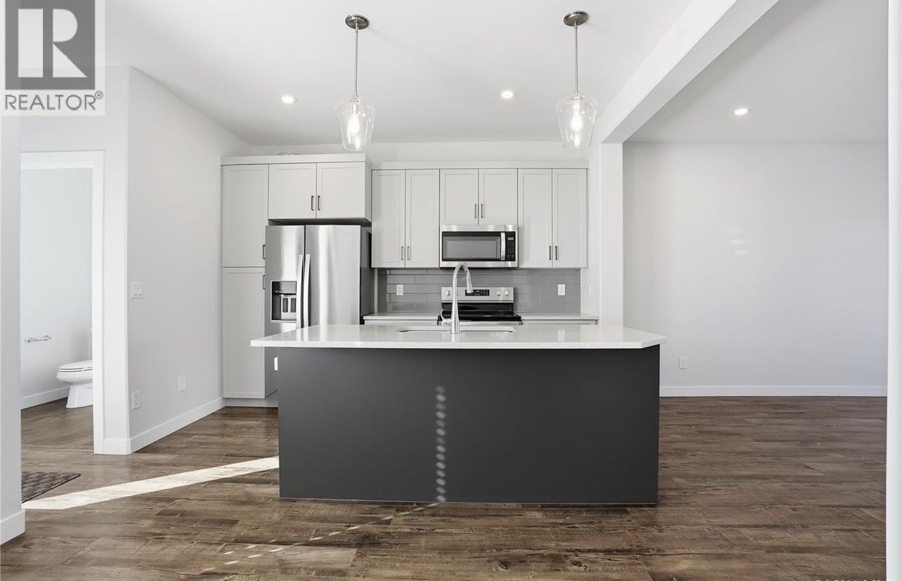 OPEN HOUSE 开放参观 时间：周六1月24日 2:00-4:00PM 地点：966 McFaull MANOR Brighton 2021年建，3房3卫双车库独立屋。地下室部分装修 - 3