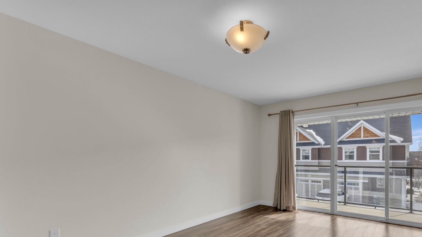 OPEN HOUSE 开放参观🌟时间：3月15日 周六 2:00-4:00PM🌟 🌟地址：315 Dickson Cres #203🌟 - 3