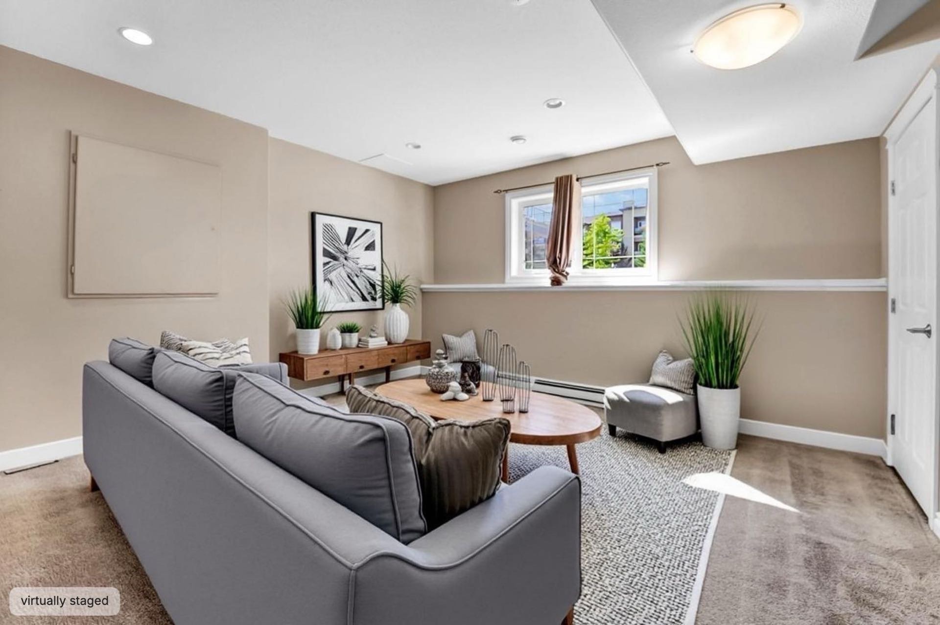 OPEN HOUSE开放参观时间：周六10月11日1:00-3:00PM 地址：401 212 Willis CRES - 5