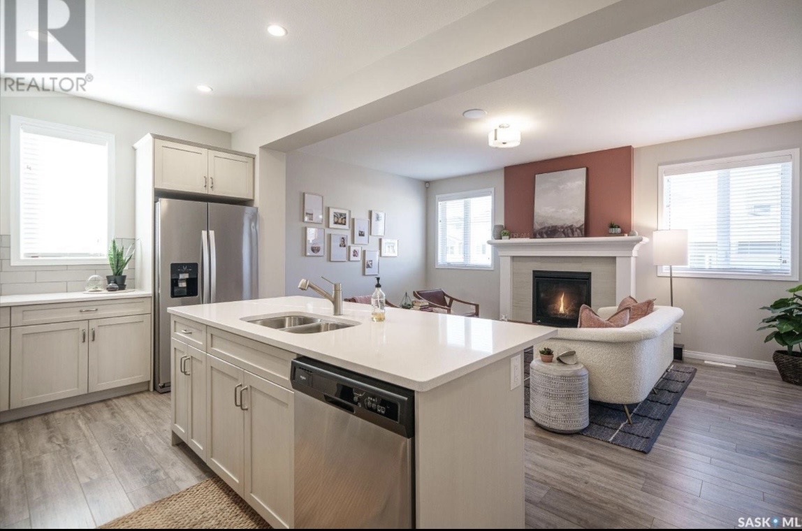 最新降价开放看房参观2月18日 周六12:00-2:00pm 135 Skopik ROAD - 2