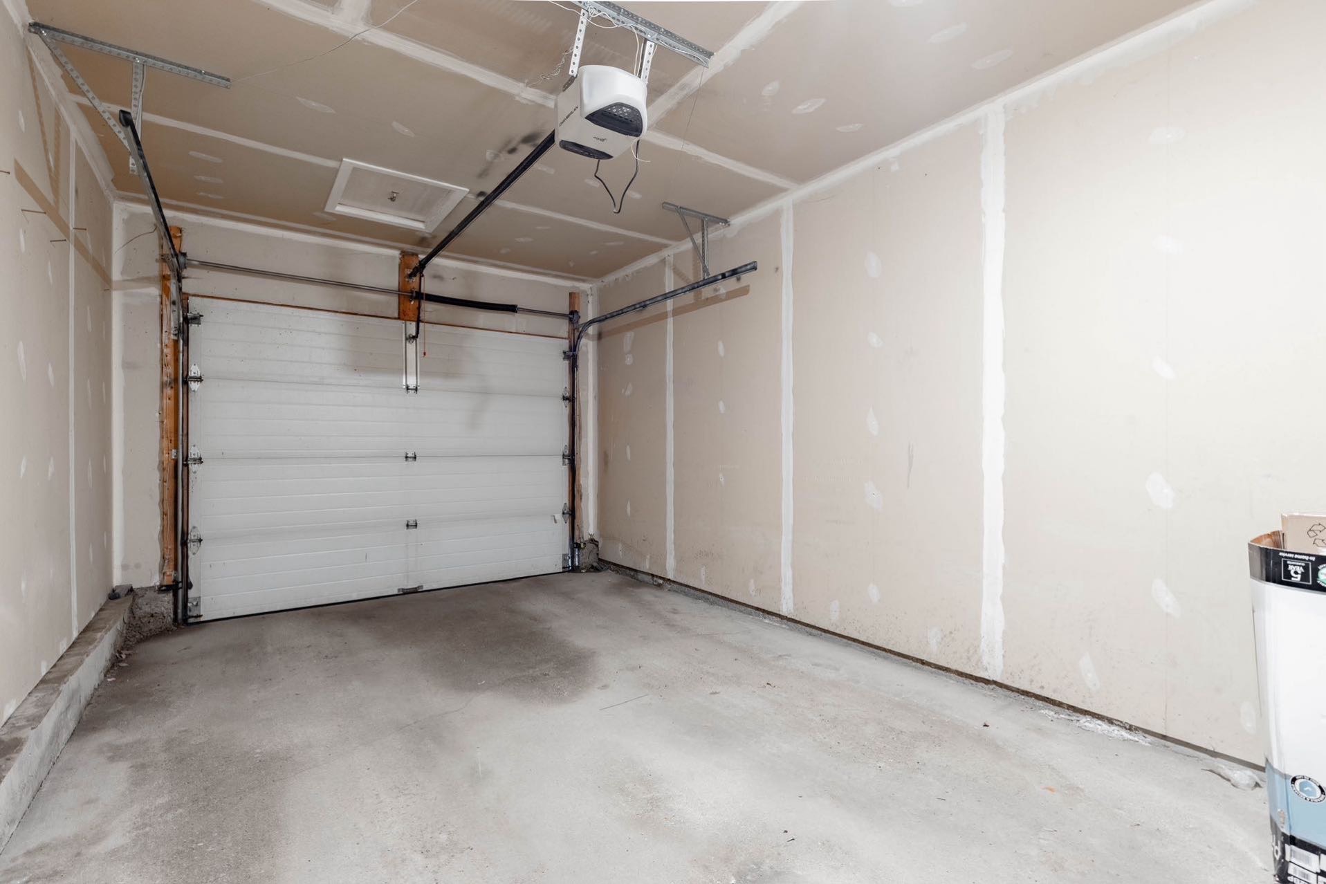 university heights3房2卫联排出售 - 8