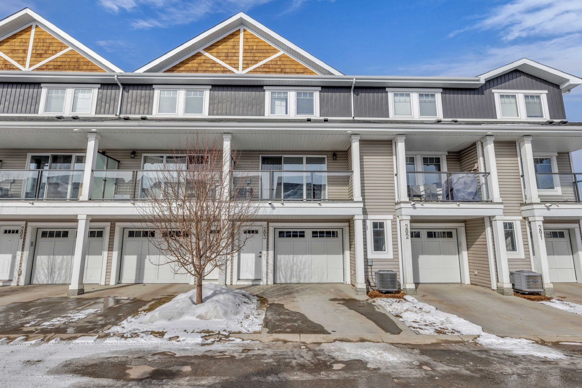 stonebridge 1房+1 den单车库联排别墅出售 - 2