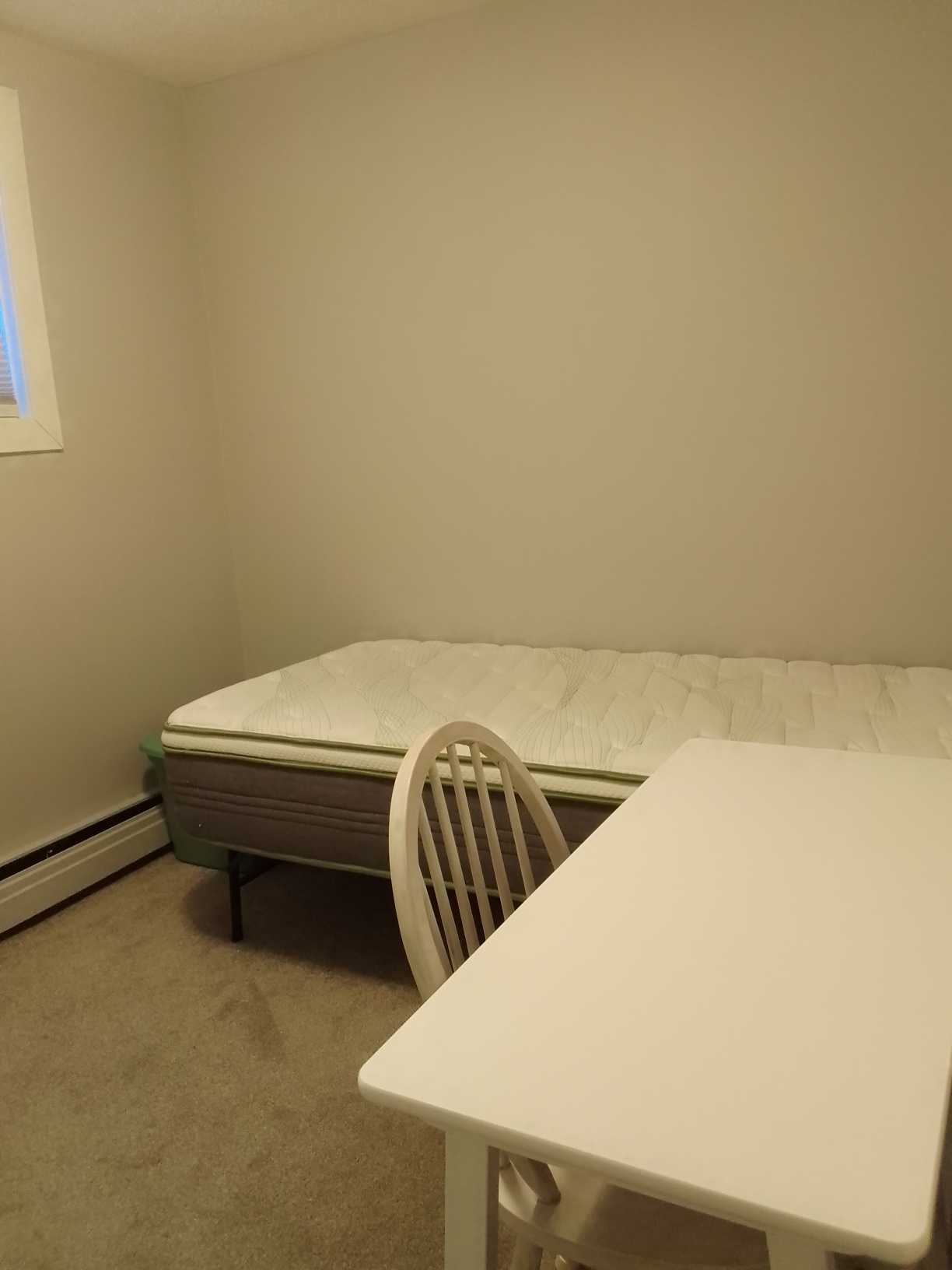 🏠 Nutana 区自住房 Condo 次卧出租