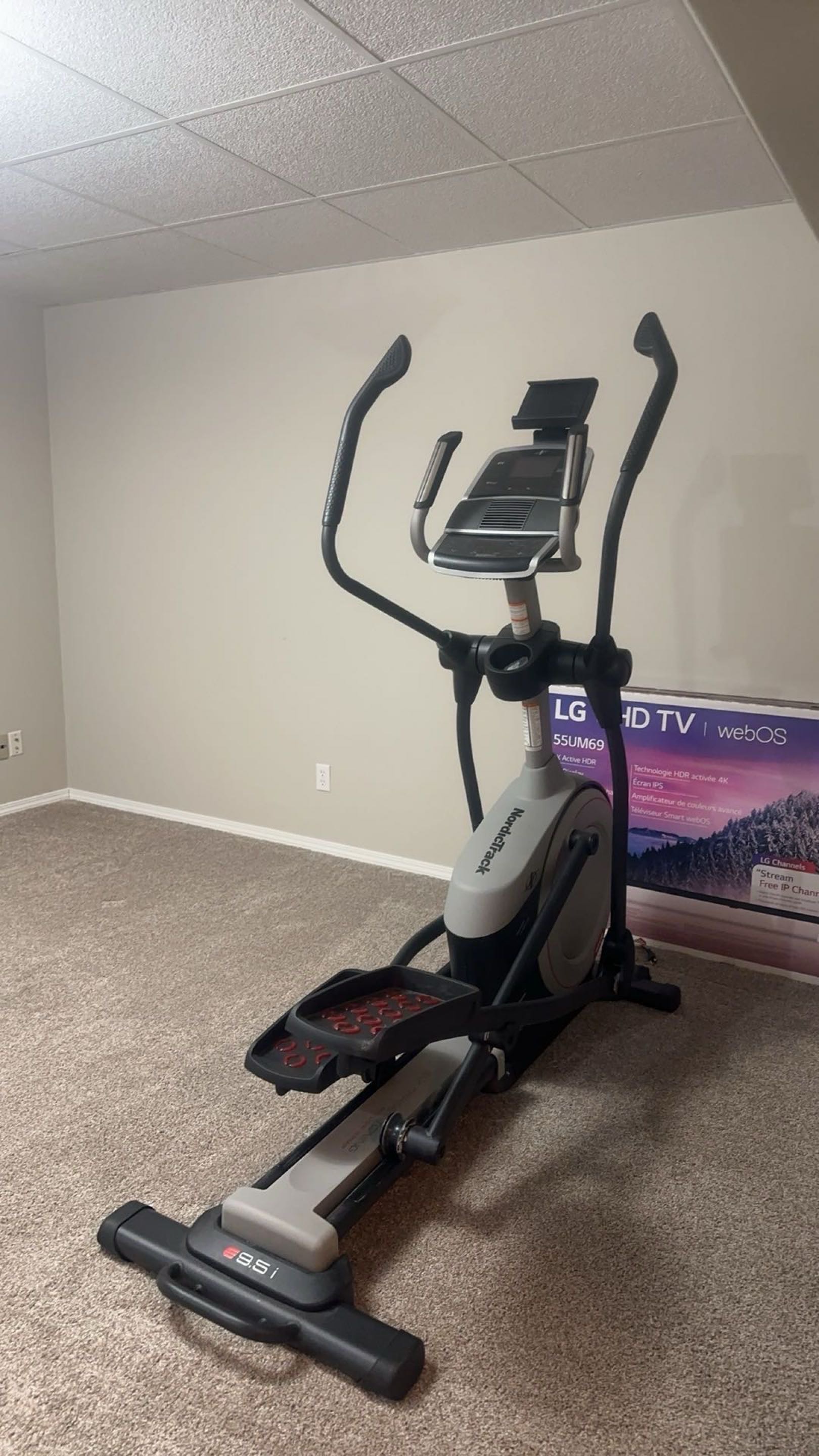 椭圆仪健身器材