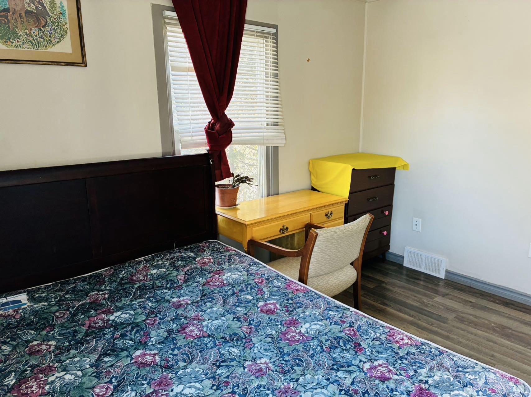 黄金地段八街门口就是公交车站 6399267889