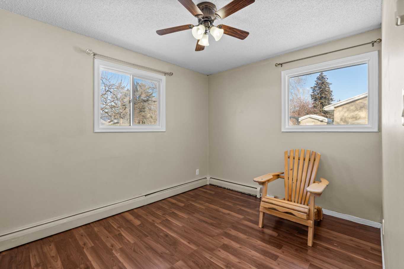 两房一卫，半独立屋租金：$1600/月（包含所有水电气）步行到Holy Cross和 Walter Murray高中 - 8