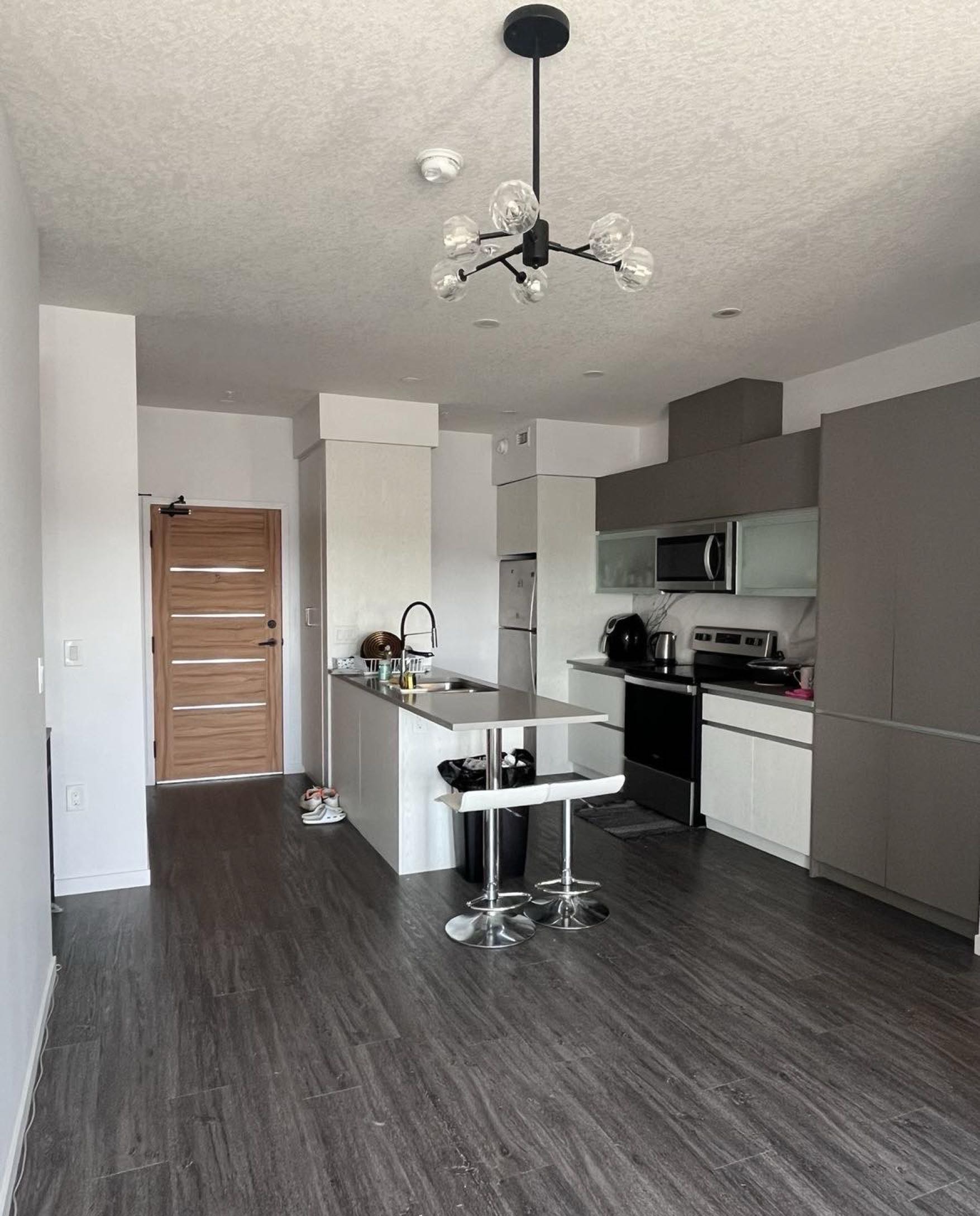 Willigrove 公寓超大独卫房间含地下车库转租，带自己的床垫可拎包入住 - 5