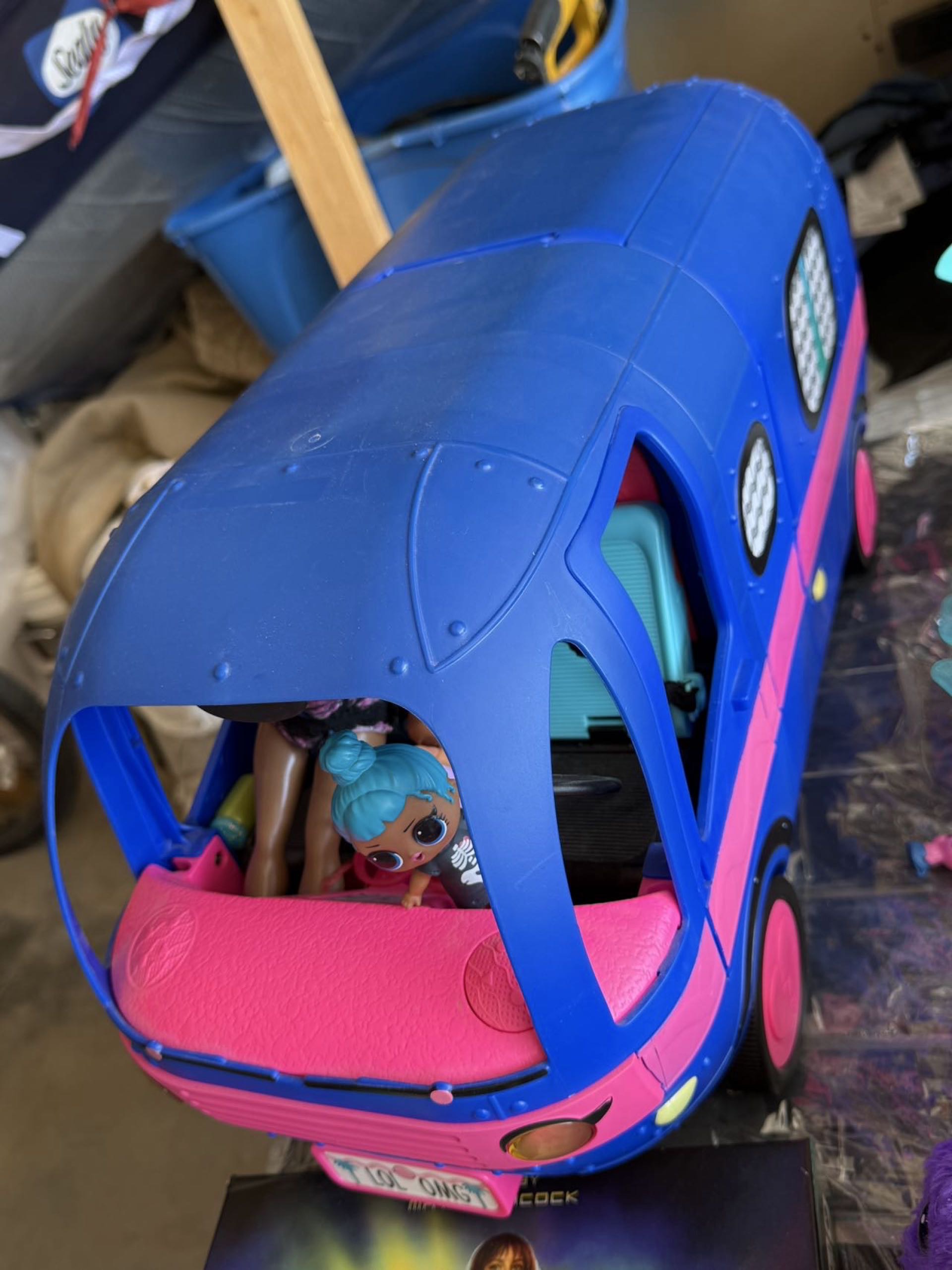 LOL 4-in-1 Glamper、乐高小桌、独角兽小书包、毛绒玩具