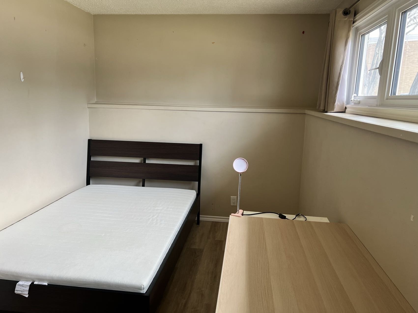 **房间出租：里贾纳大学附近舒适单间** - 4