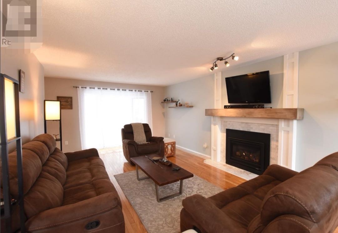 里贾纳东区Wascana 社区house 一楼次卧带独立卫生间/二楼次卧招租 （2月空出） - 2