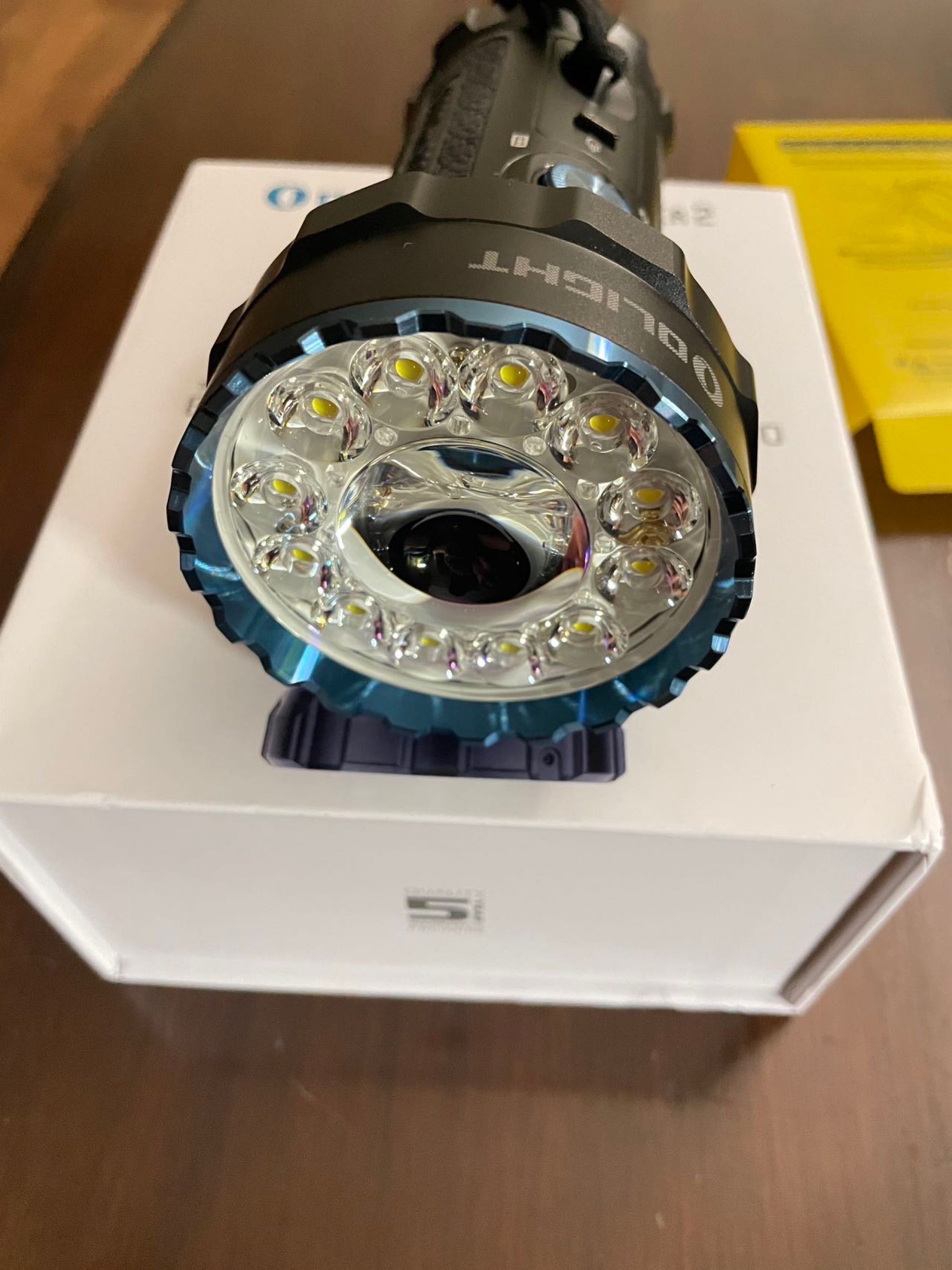 Olight marauder 2 flashlight 手电筒 - 4