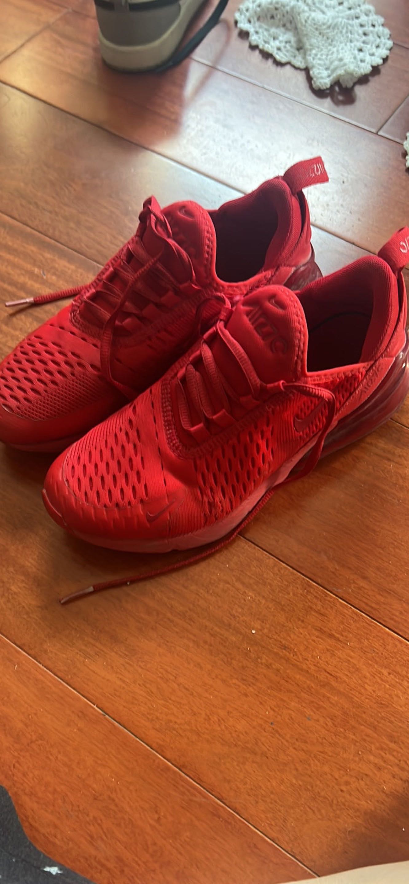 耐克儿童运动鞋