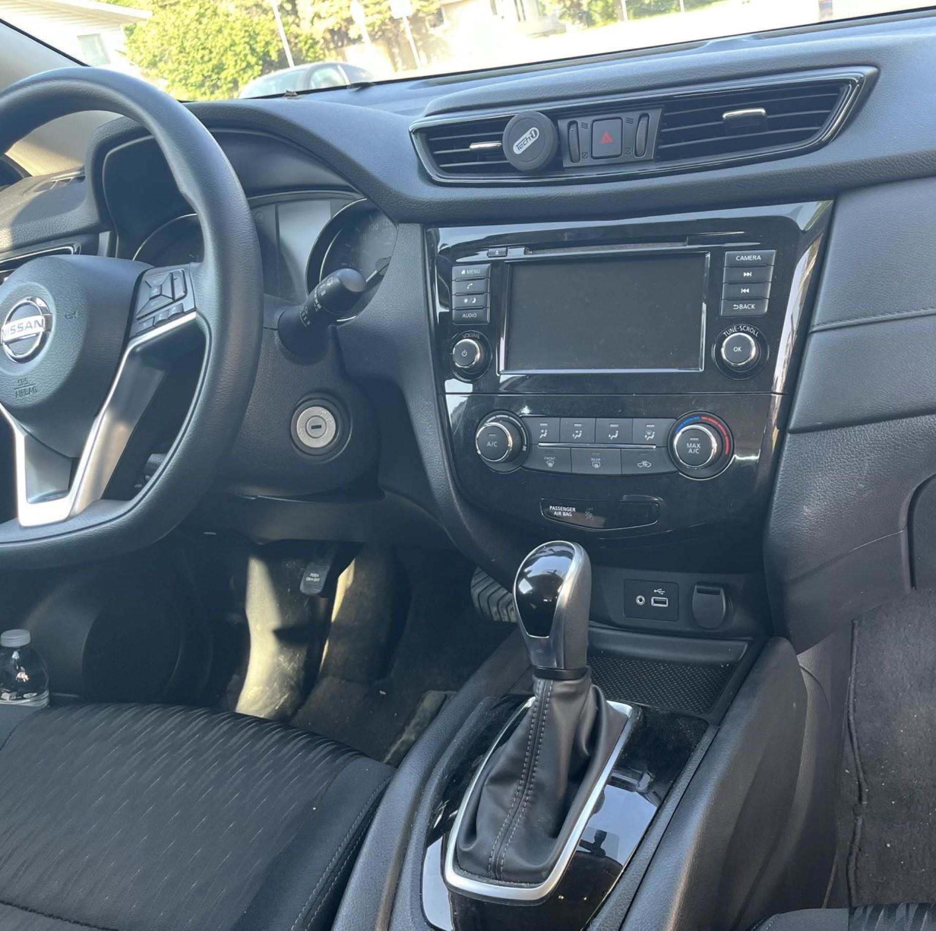 2019年尼桑Rogue 标配94000公里，无事故 - 2