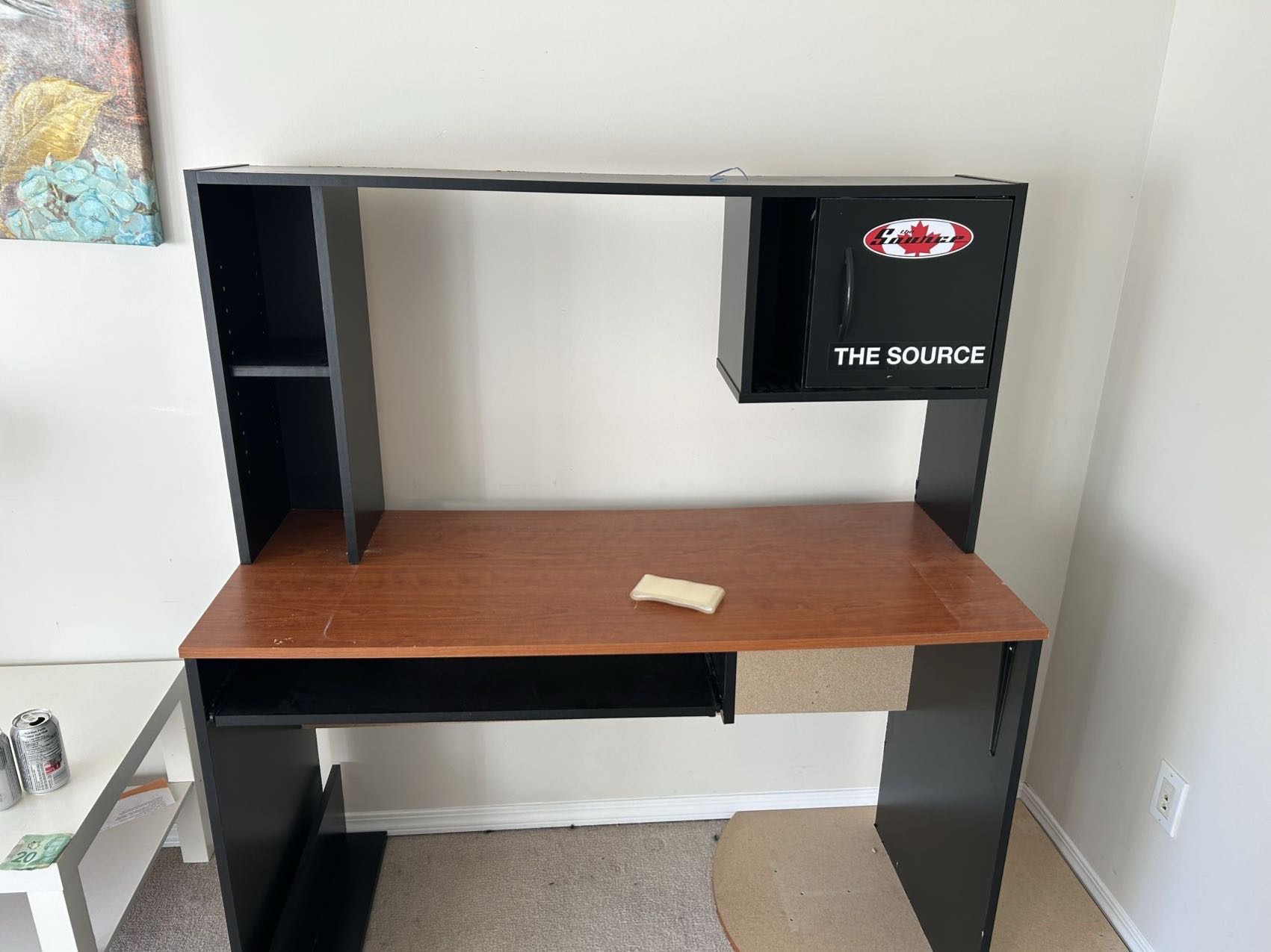 二手桌子 20刀 自取