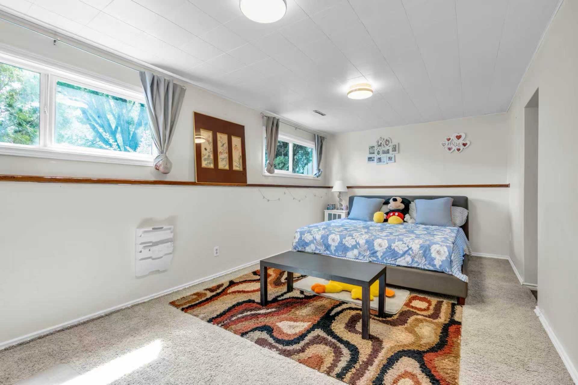 Taylor E 街Walter Murray 高中对面房屋出租