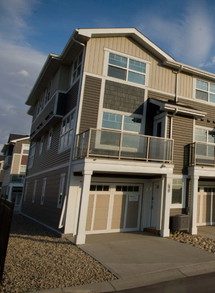 萨斯卡通Brighton 两房townhouse 出租 - 2