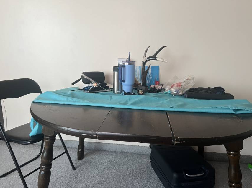 搬家  Free 床架 床垫  桌子 自取 - 2