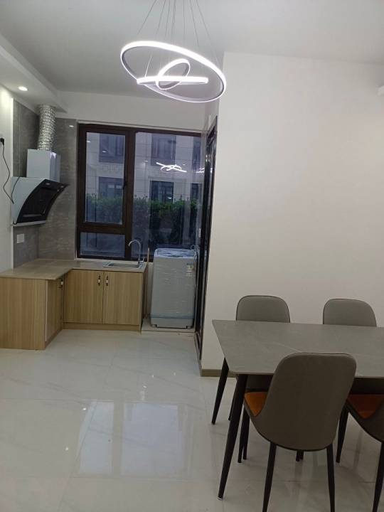 两房一厅两卫一厨 - 3