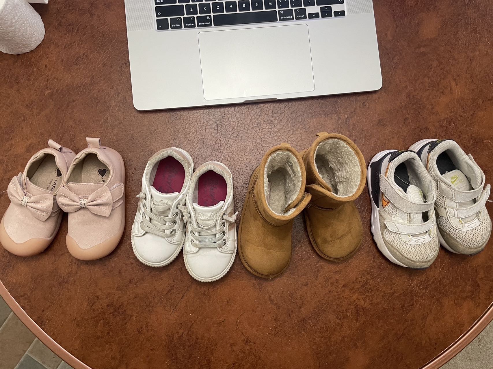 2-3岁 女童 鞋 每个$5