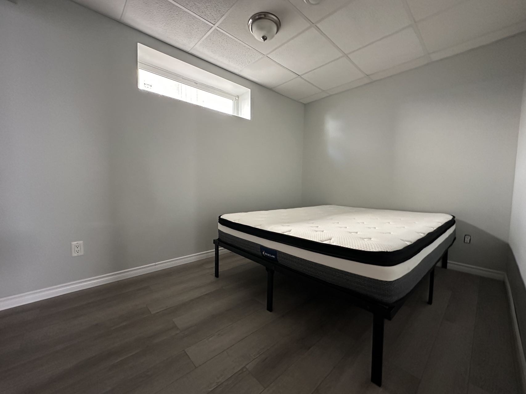 里贾纳东区房间出租 - 2