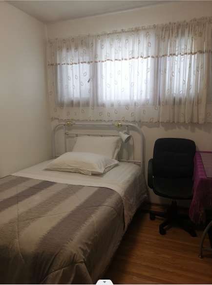 萨斯卡通 8街附近 2楼房间出租，随时入住 - 2