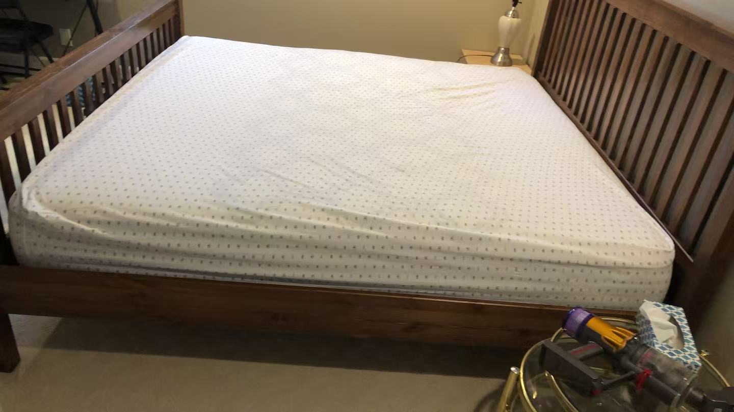 King 床架 床垫一套 400加币 - 2