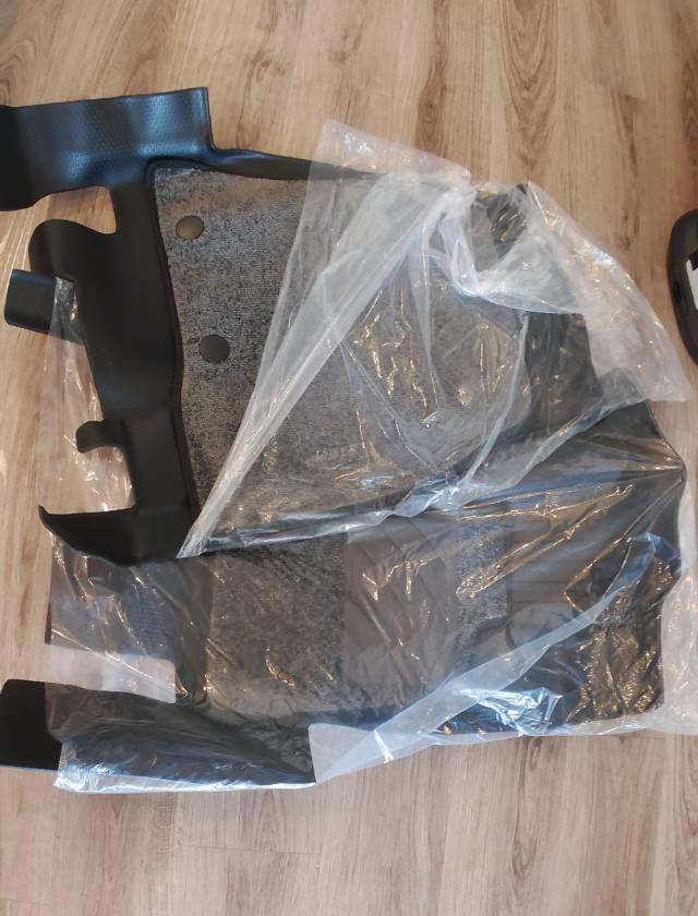 全新2015-2018款奥德赛全包脚垫，双层的