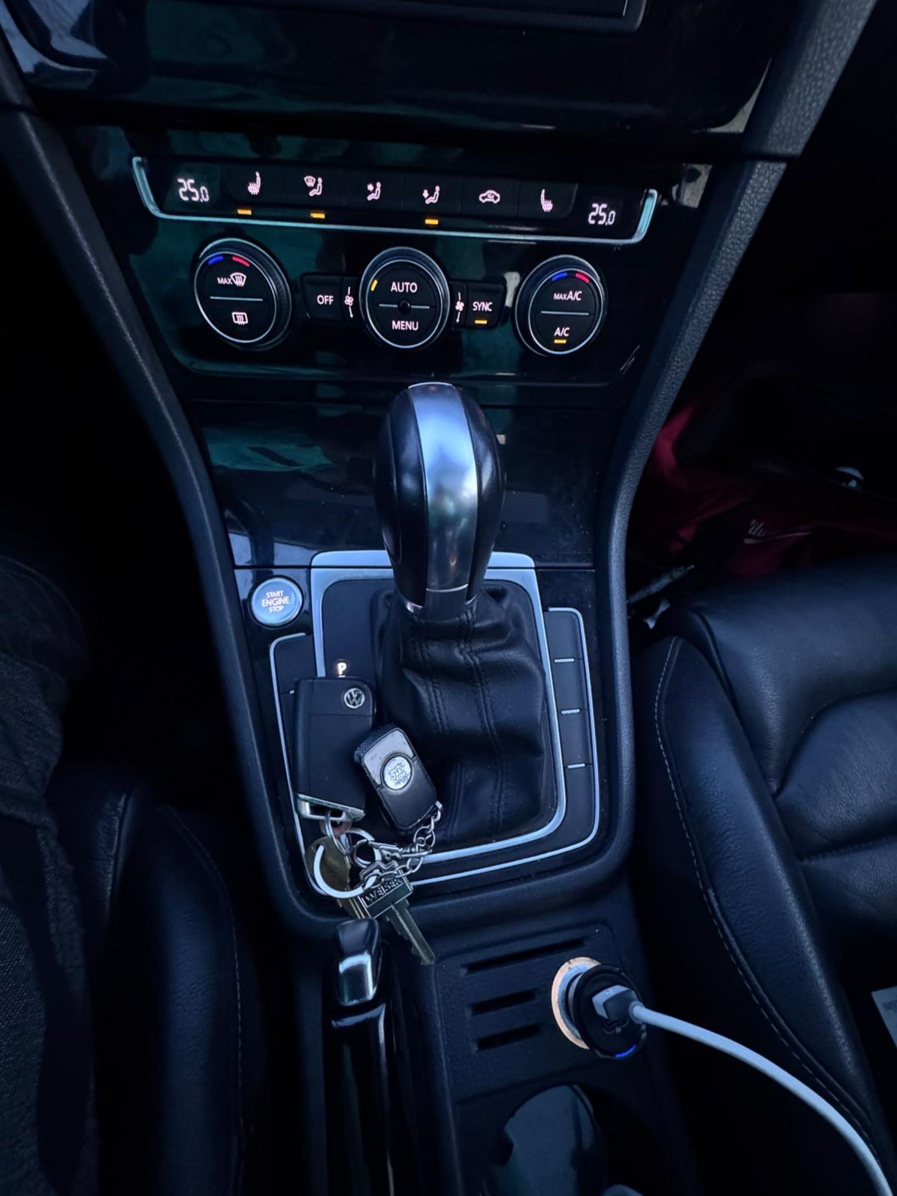 大众高尔夫 2015 年170000KM 前驱