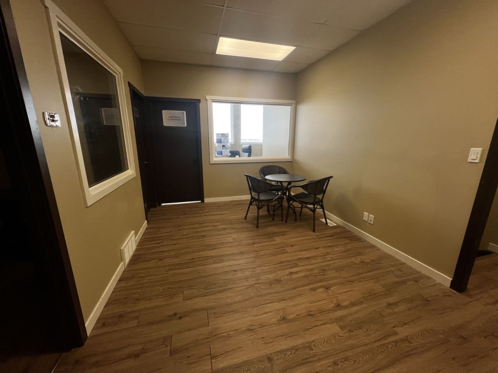 北面工业区小办公室招租 - 3