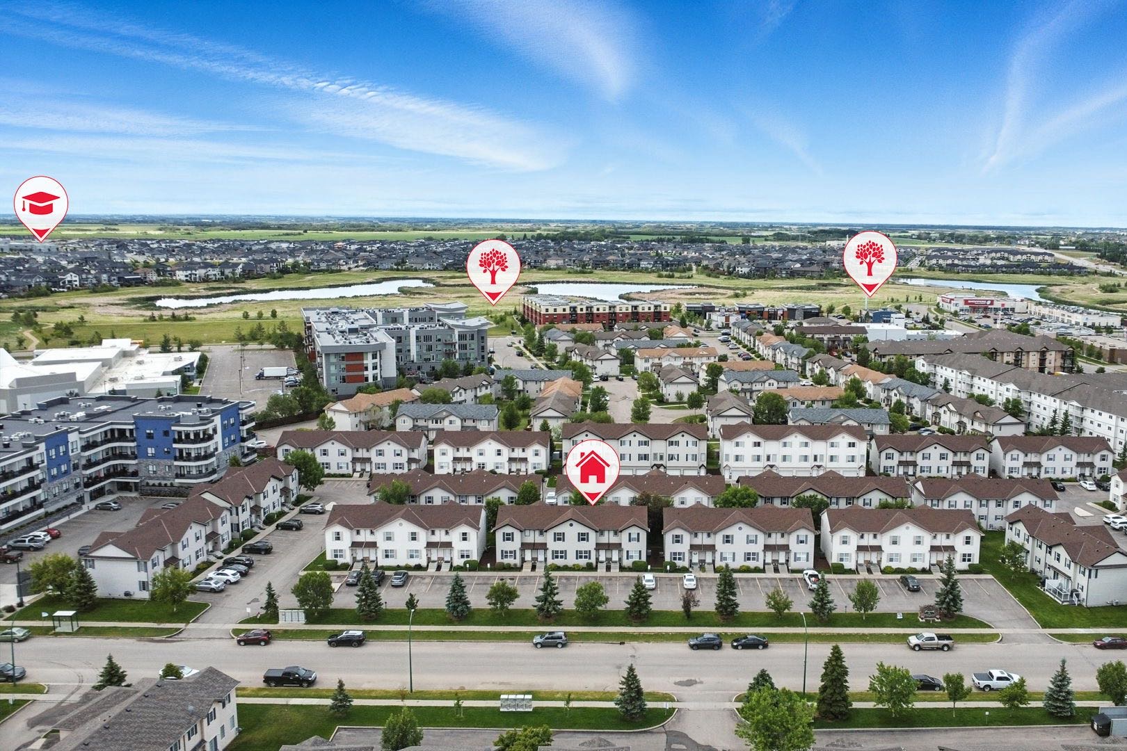 Lakewood小区新翻新三房联排出售。 - 4