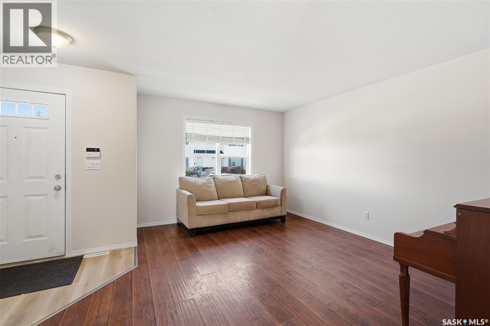 Public Open House公众开放看房 19-203 Herold Terr 11月1日周六2:00-4:00PM Gary Gai或者同事Dominic Parent会在此迎接🙏 - 5