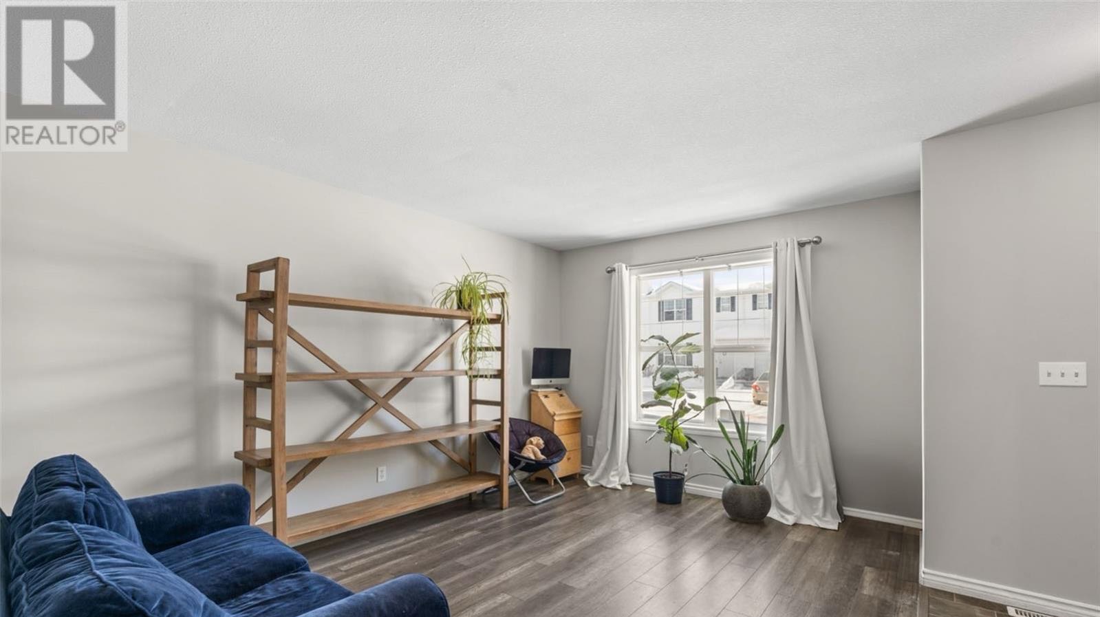 Lakewood小区3房3卫联排别墅出售。 - 5