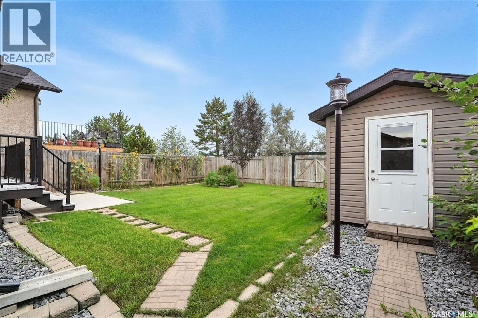 Public Open House公众开放看房 114 Lamarsh Road 9月13日 周六1:30-4:30PM Gary Gai或者同事Dominic Parent会在此迎接🙏 ————— Willowgrove 社区背靠农地美景独立屋出售！可步行到达学校、公园、商店 - 8