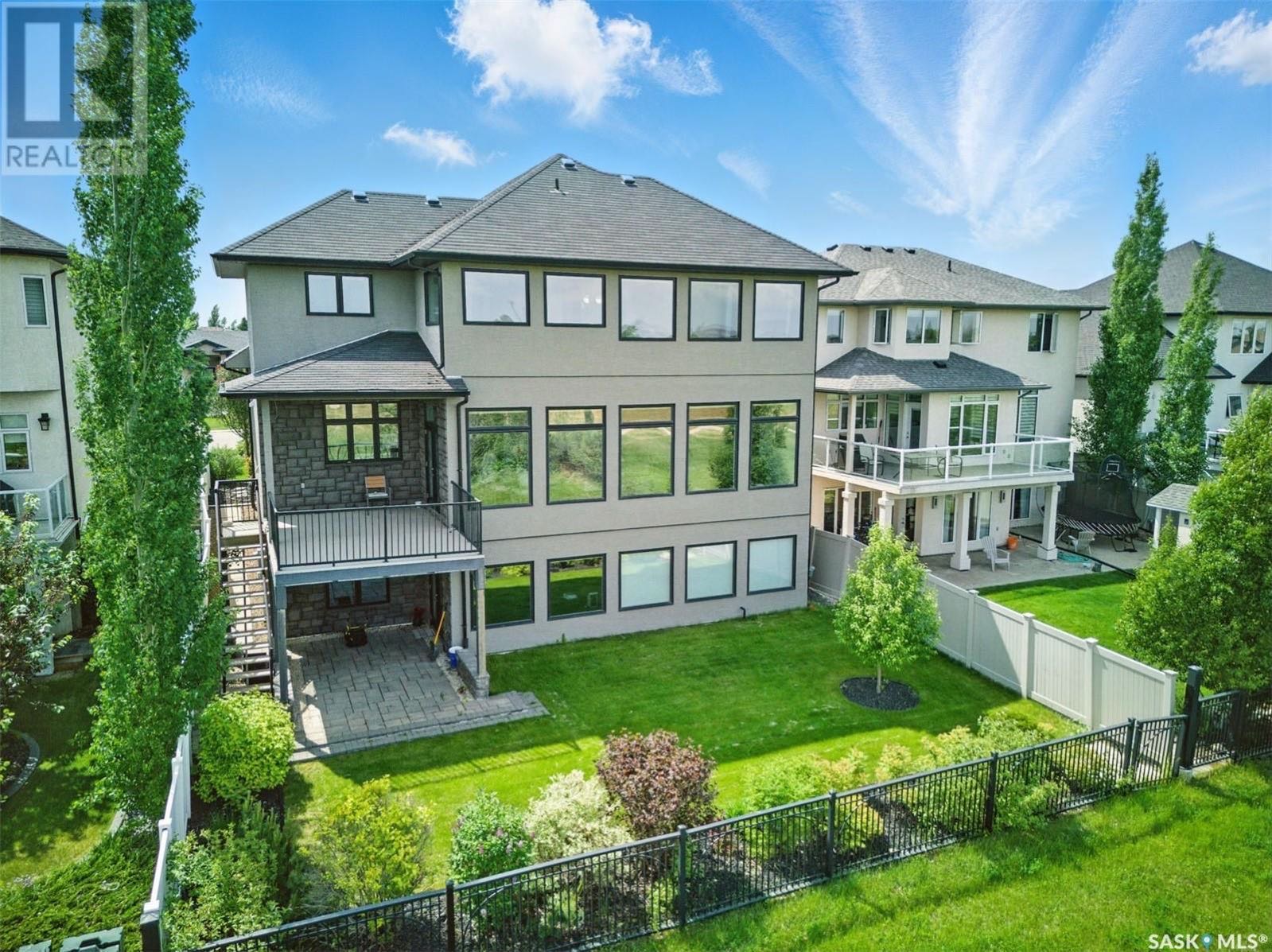 Public Open House公众开放看房 739 Beechdale Way  9月13日 周六2:00-4:00PM Gary Gai或者同事Dominic Parent会在此迎接🙏  ————————- Briarwood背靠公园步出式独立屋出售！视野开阔，整栋房屋共 - 5