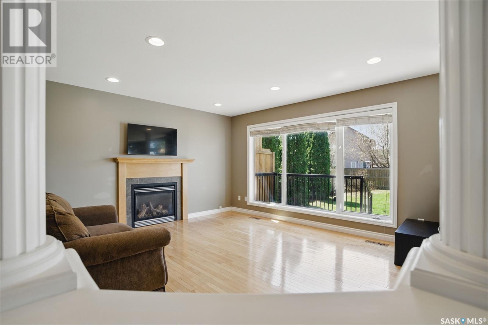 Public Open House公众开放看房 211 Beckett Green 5月25日 周日 2:00-4:00PM Gary Gai或者同事Dominic Parent会在此迎接🙏 - 7