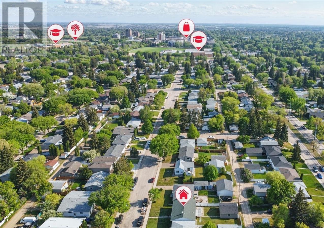 Brevoort Park社区全新装修错层独立屋出售！带有合法出租地下室套房 - 4