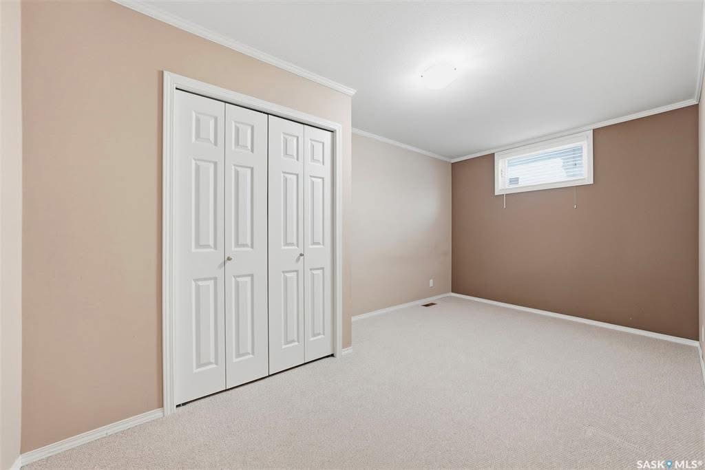 Public Open House公众开放看房 103-275 Pringle Lane 4月11日 周六 11AM-1 PM Gary Gai或者同事Evan Dunlop会在此迎接🙏  Stonebridge小区明亮2房叠拼单元出售。面向阳光充足的南向前院，俯瞰安静的街道。 - 7