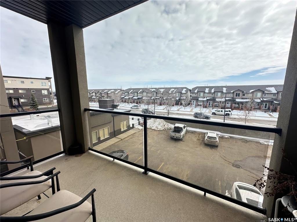 Public Open House公众开放看房 211-115 Willowgrove Cres 4月11日 周六2:00-4:00PM Gary Gai或者同事Dominic Parent会在此迎接🙏 ————— Willowgrove小区二楼两卧两卫公寓出售！设计精美，地理 - 7