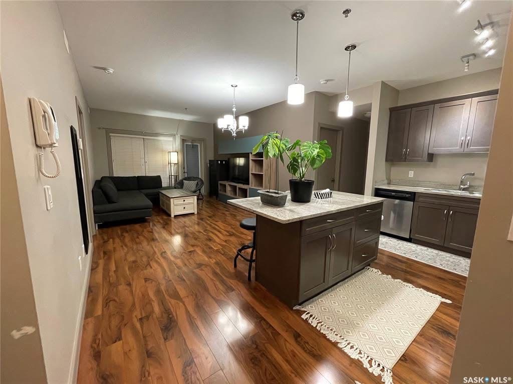 Public Open House公众开放看房 211-115 Willowgrove Cres 4月5日 周日 2:00-4:00PM Gary Gai或者同事Dominic Parent会在此迎接🙏 ————— Willowgrove小区二楼两卧两卫公寓出售！设计精美，地理 - 6