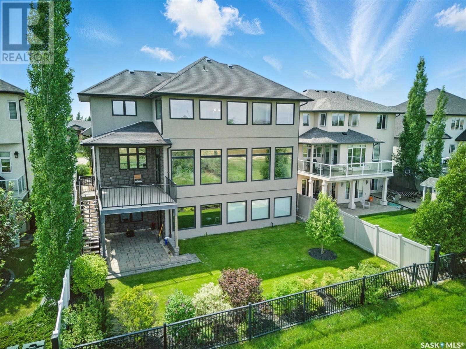 Public Open House公众开放看房 739 Beechdale Way  8月10日 周日2:00-4:00PM Gary Gai或者同事Dominic Parent会在此迎接🙏  ————————- Briarwood背靠公园步出式独立屋出售！视野开阔，整栋房屋共 - 6