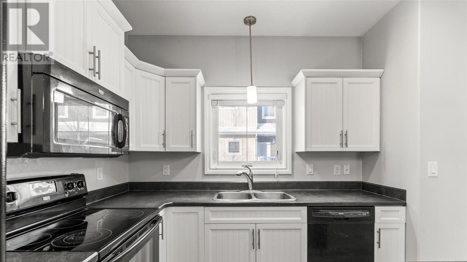 Public Open House公众开放看房 110 Atton Cres 3月1日 周六1-3PM - 6